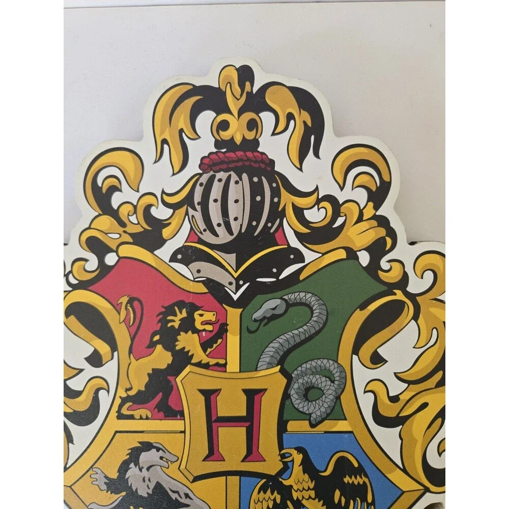 Silver Buffalo Harry Potter Hogwarts Crest Wall Sign Fantasy Decor 2017 10